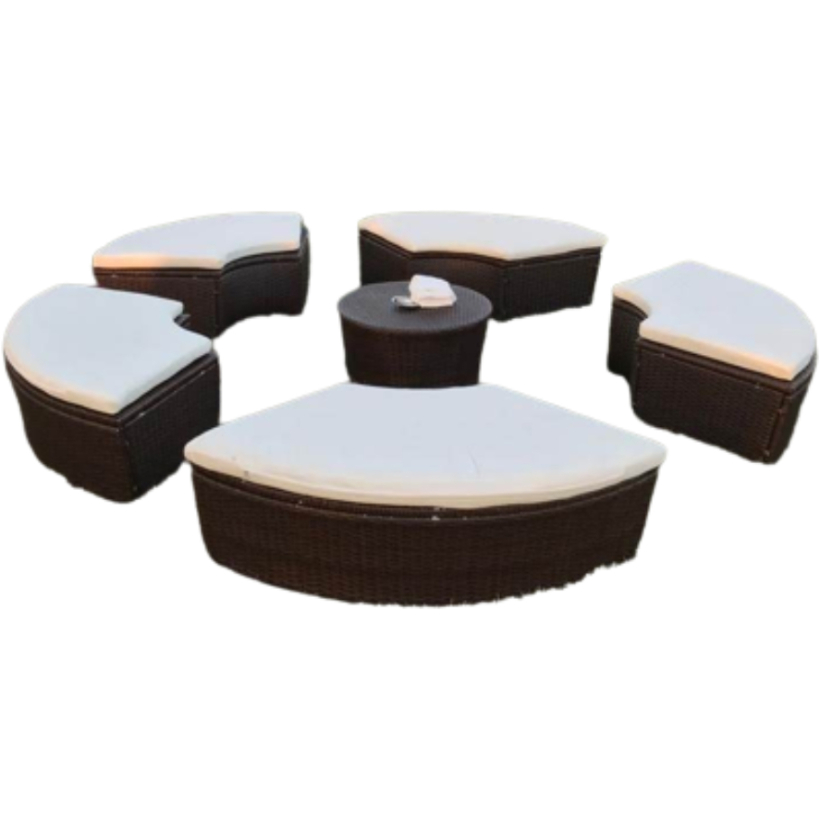 Semicircolare In Rattan Con Cuscinatura